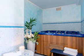 Village Hotel Lucia