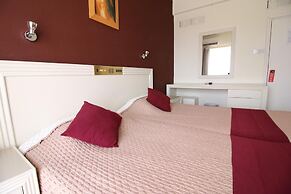 Hotel Kings Annex