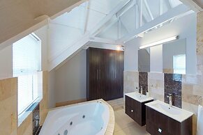 Hermanus Longboat Sea Cottage