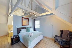 Hermanus Longboat Sea Cottage