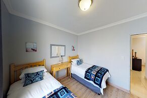Hermanus Longboat Sea Cottage