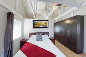 Hermanus Longboat Sea Cottage