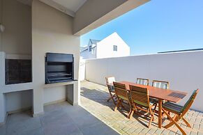Hermanus Longboat Sea Cottage