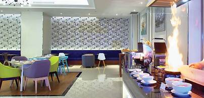 Golden Tulip Essential Makassar