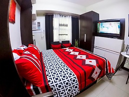 Studio Condo at Horizons 101
