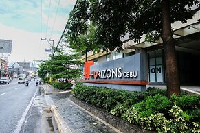 Studio Condo at Horizons 101