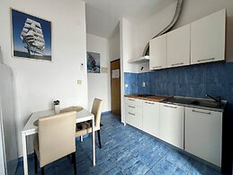 Apartments Lira