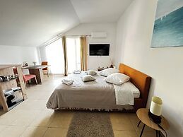 Apartments Lira