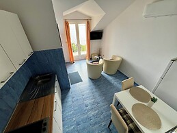 Apartments Lira
