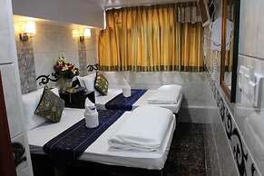 Om Guest House