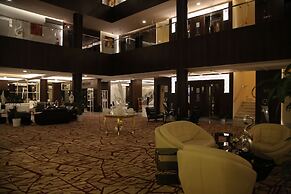 Raoum Inn Hotel Apartments Corniche