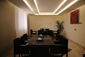 Raoum Inn Hotel Apartments Corniche