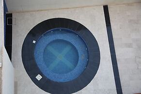 Raoum Inn Hotel Apartments Corniche