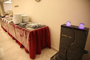 Raoum Inn Hotel Apartments Corniche