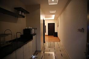 Raoum Inn Hotel Apartments Corniche