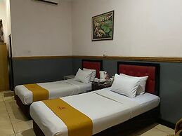 Anggraeni Hotel Ketanggungan