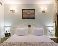 Beloe Derevo Hotel