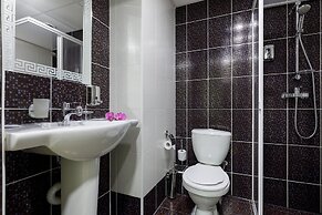 Beloe Derevo Hotel