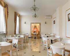 Beloe Derevo Hotel
