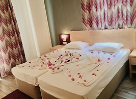 Side Elis Hotel