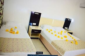 Elis Beach Hotel