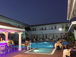 Elis Beach Hotel