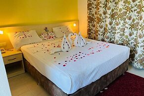 Elis Beach Hotel