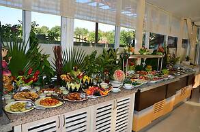 Elis Beach Hotel