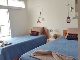 The Commonroom CNX