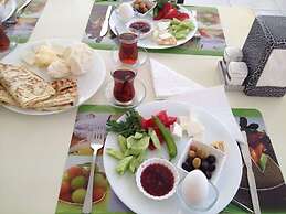Evin Otel