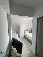 Karya Hotel