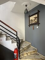 Karya Hotel