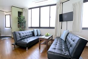 Guest House Liz Nakazaki-cho