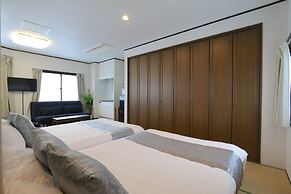 Guest House Liz Nakazaki-cho