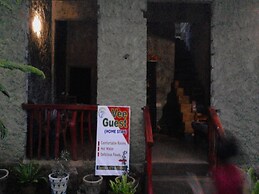 Sigiriya Vee Guest