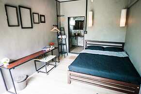 OYO 695 My Hostel