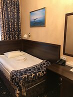 Sapphire Hotel