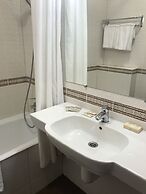 Sapphire Hotel