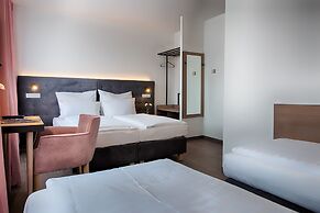 Home Hotel