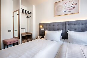 Home Hotel