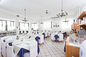 Kristalex Pet Friends Hotel