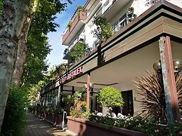 Kristalex Pet Friends Hotel