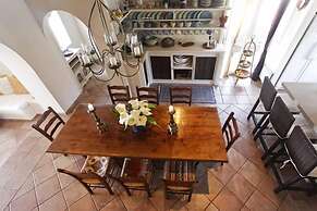 Villa Hurmuses