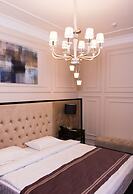 Madison Hotel