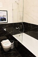 Madison Hotel