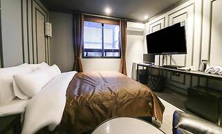 A-VANT HOTEL