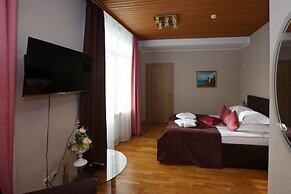 President Hotel
