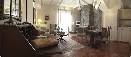 Ostra Menalon Luxury Suites