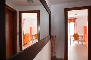 Apartamentos & Suites Real de Cartuja
