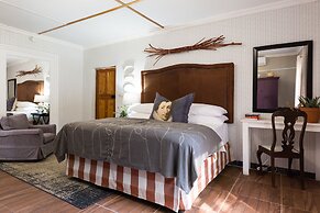 Sweetfontein Boutique Farm Lodge